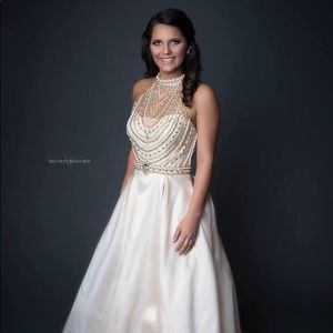 prom/pageant dress